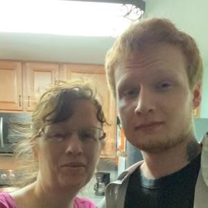 Meet your Posher, Derek